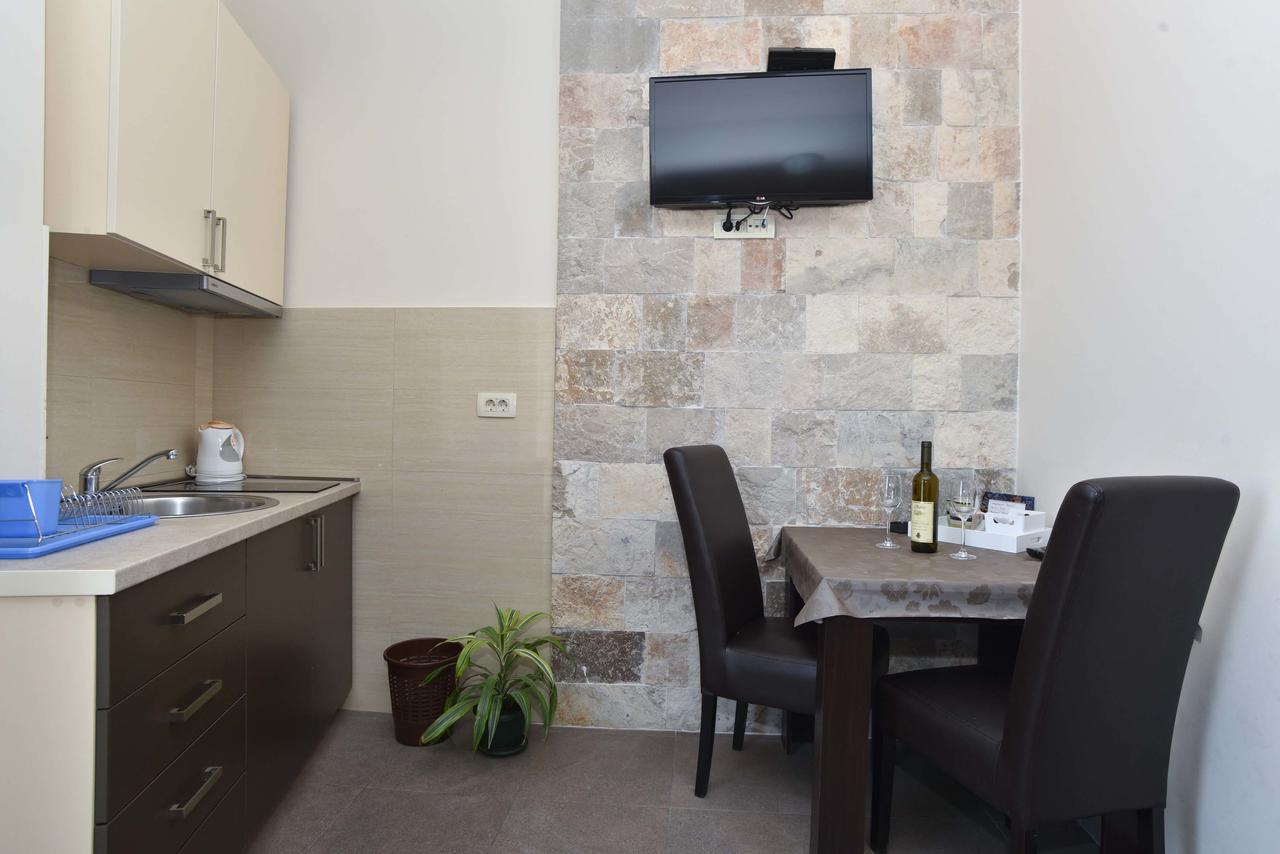Jelusic Apartman *