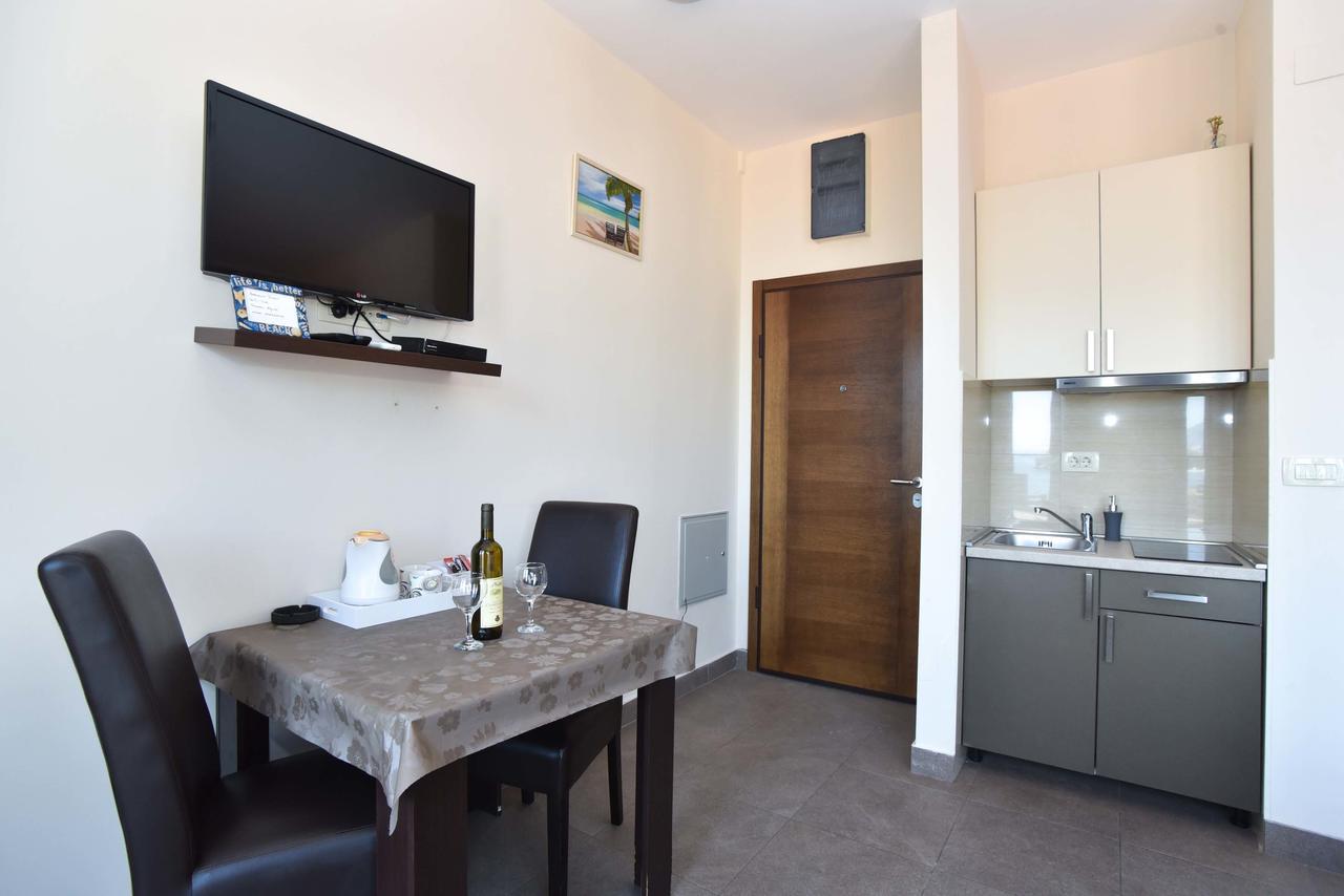 Jelusic Apartman *